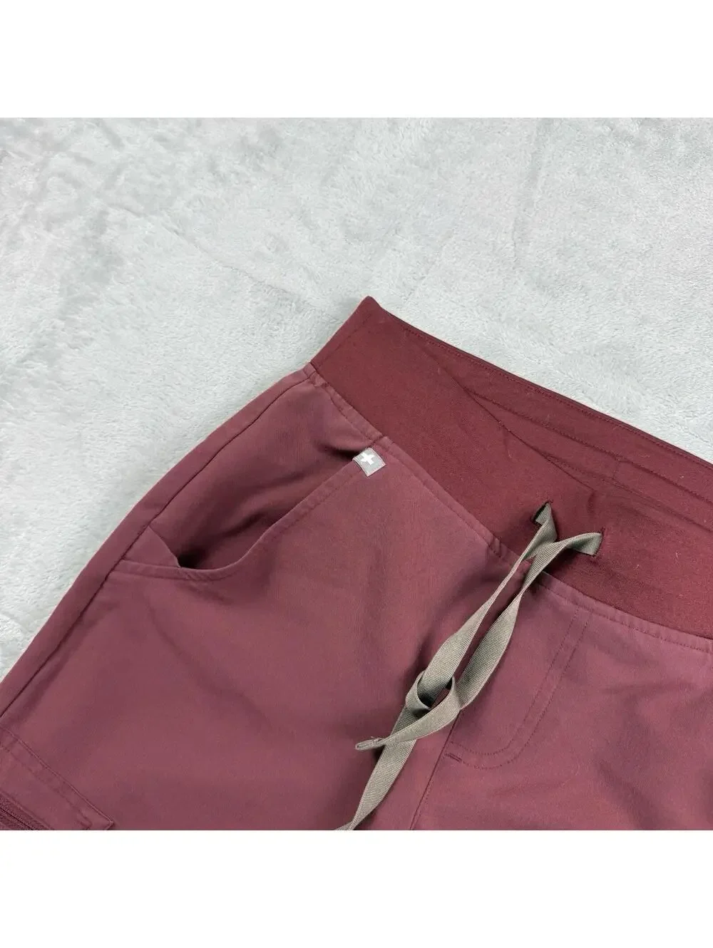 FIGS Zamora Technical Collection Jogger Scrub Pants Burgundy XXS Petite Uniform